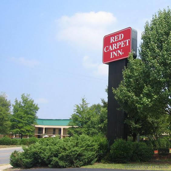 Red Carpet Inn Greensboro Bagian luar foto