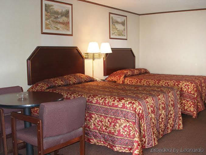 Red Carpet Inn Greensboro Bagian luar foto