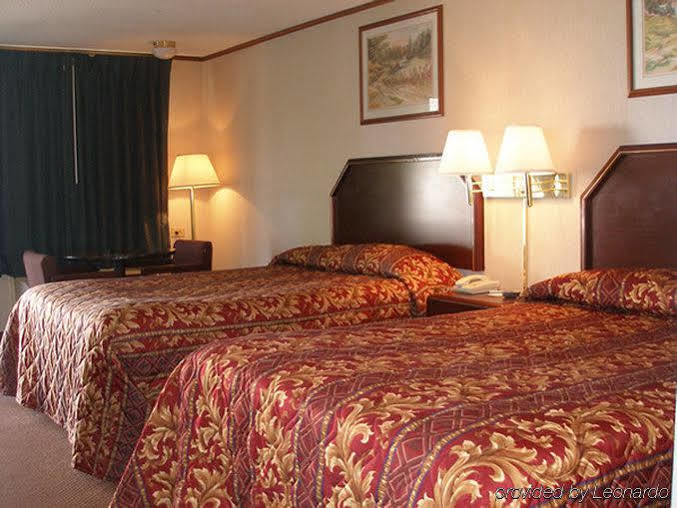 Red Carpet Inn Greensboro Bagian luar foto